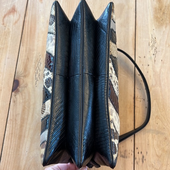70s “Bags by Supreme” Exotic Patchwork Genuine Snakeskin/Python/Lizard Hand-Bag - Picture 12 of 16